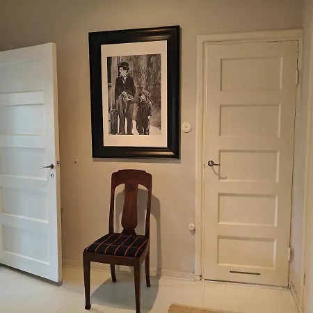 Apartamento Light-filled 1br, Charming, Great Transport Helsinki